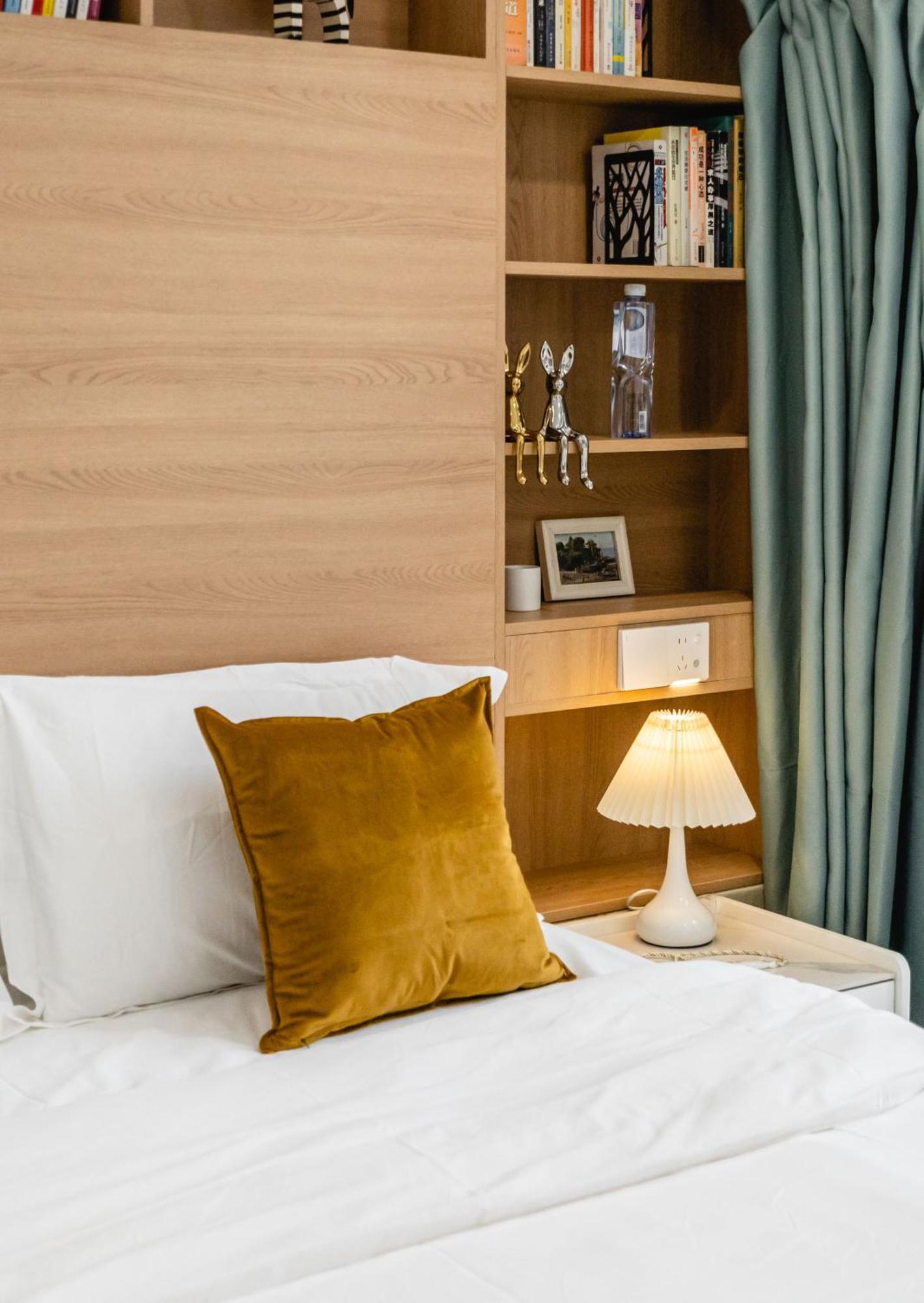 Hills & Xing 1729 Family West Beijing Rd Near Metro Line2 Jingan Temple * Shanghai